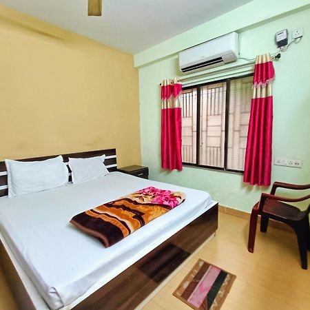 Rest Inn Hotel Newtown Road Near Tata Medical Колката Екстериор снимка