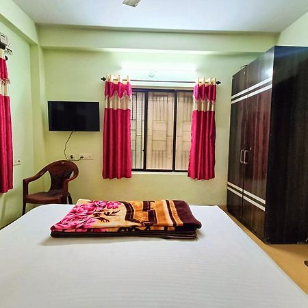 Rest Inn Hotel Newtown Road Near Tata Medical Колката Екстериор снимка
