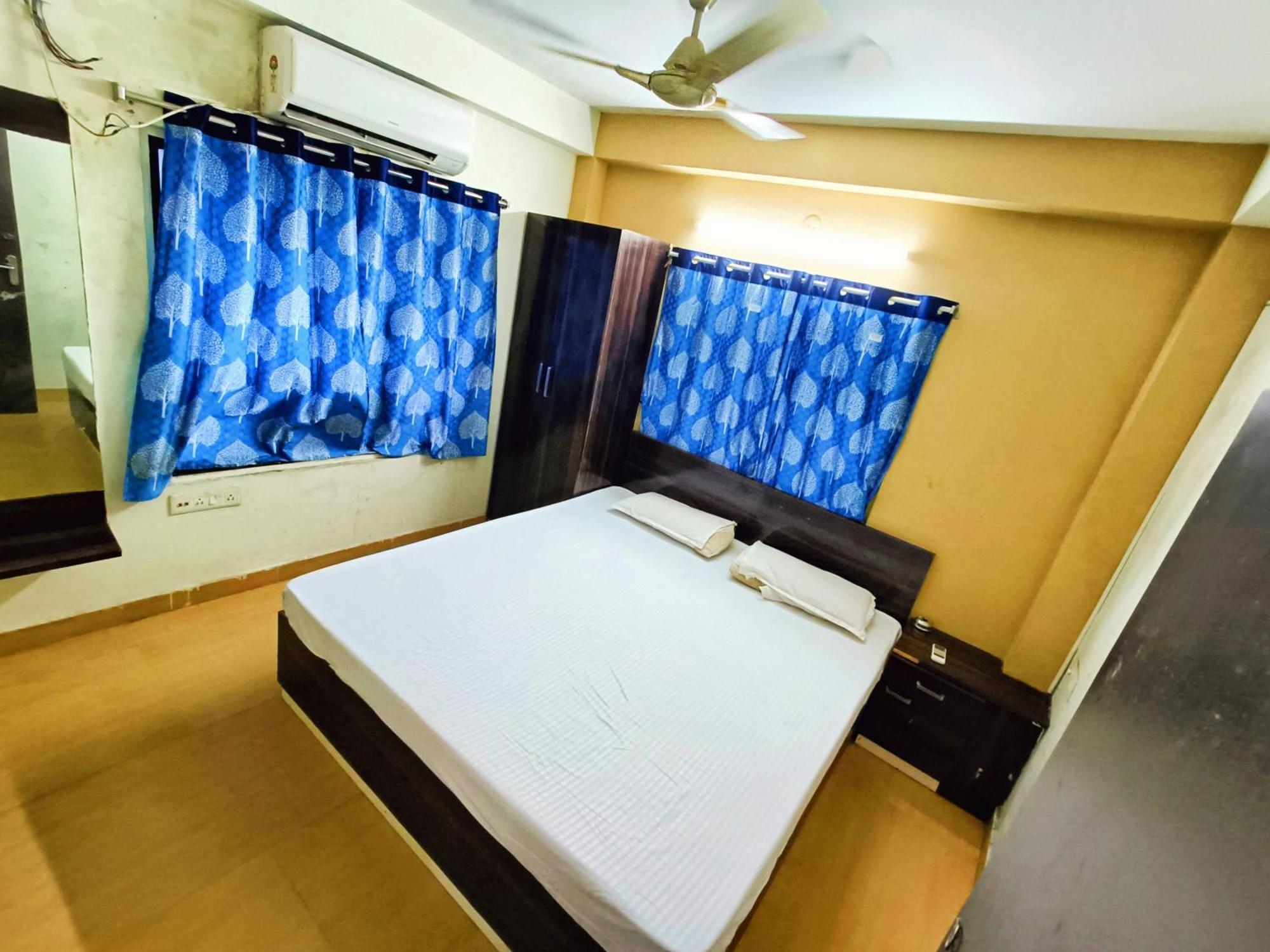Rest Inn Hotel Newtown Road Near Tata Medical Колката Екстериор снимка