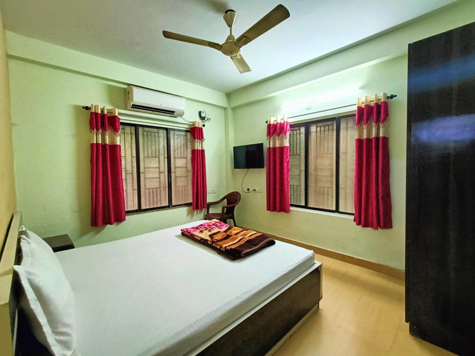 Rest Inn Hotel Newtown Road Near Tata Medical Колката Екстериор снимка